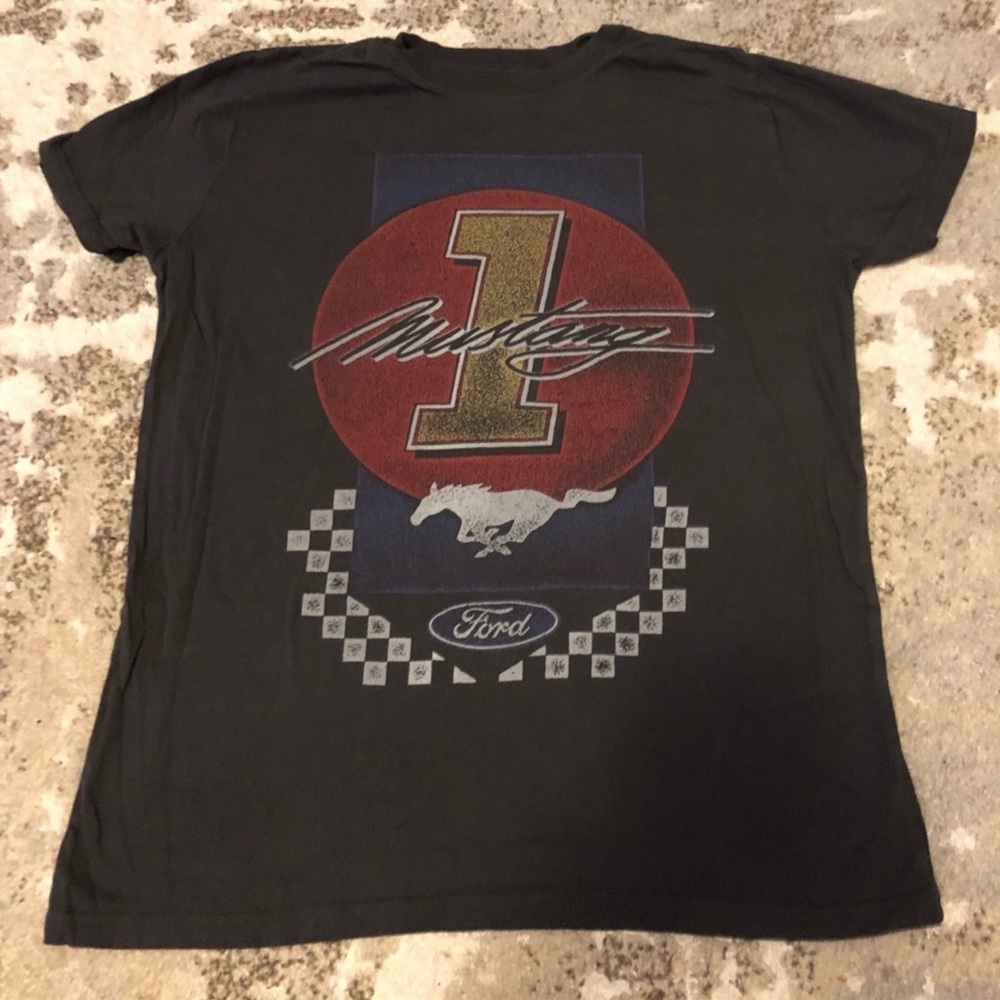 Mustang graphic Tee